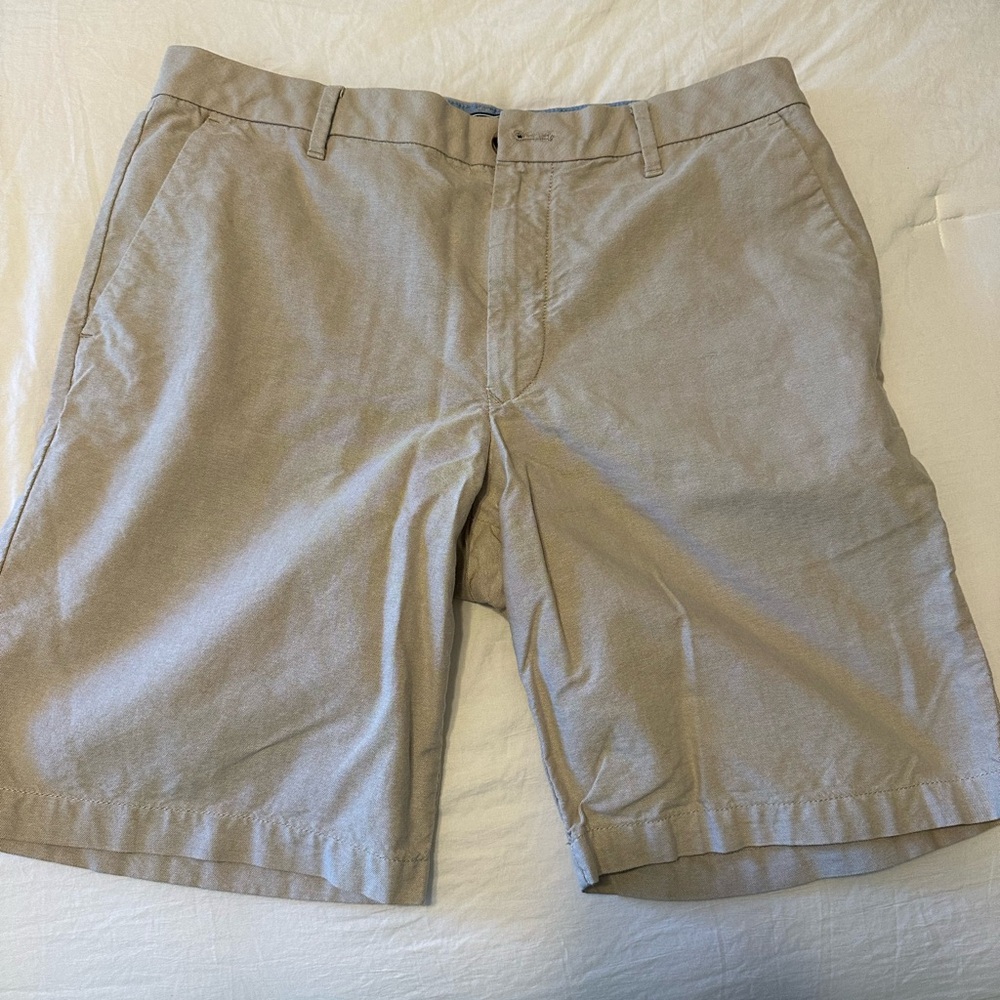 IZOD Saltwater Flat-Front Chino Short